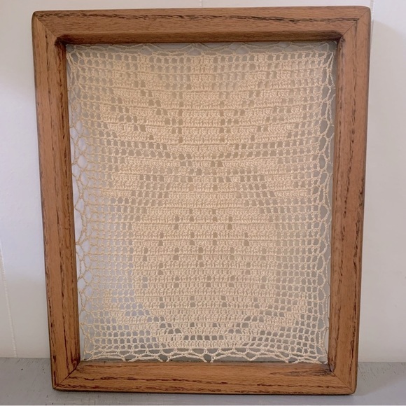 Other - Handmade Vintage needlepoint Doily
Wood
Loom~farmhouse~bohemian~granny core